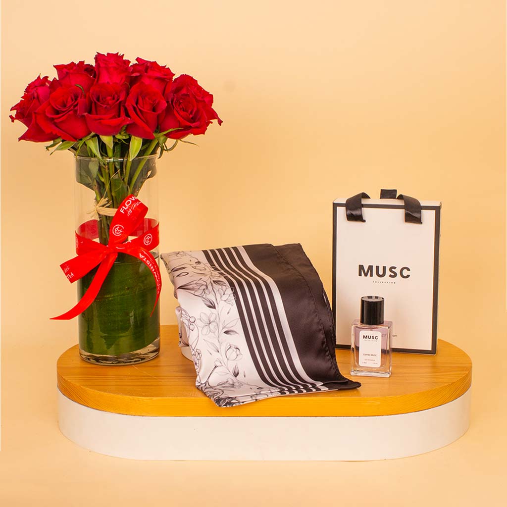 Flowrista Online Flowers Shop Coffee Musk & Hams Scarf  Roses Bundle — MUSC 30ml & Velour Hams Scarf & Red Roses
