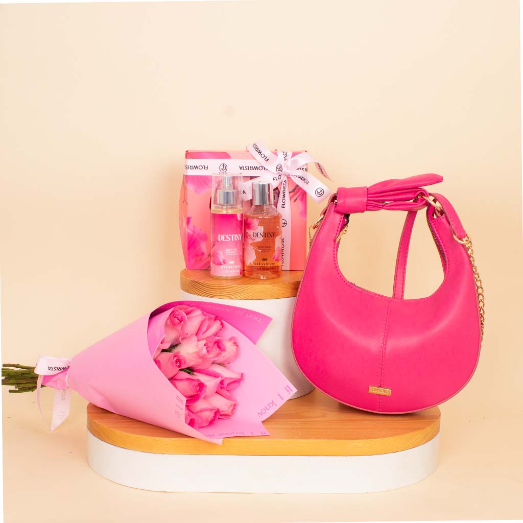Flowrista Online Flowers Shop حقيبة عالمكي بيلا فوشيا ومجموعة ديستني مع باقة من الورود الوردية