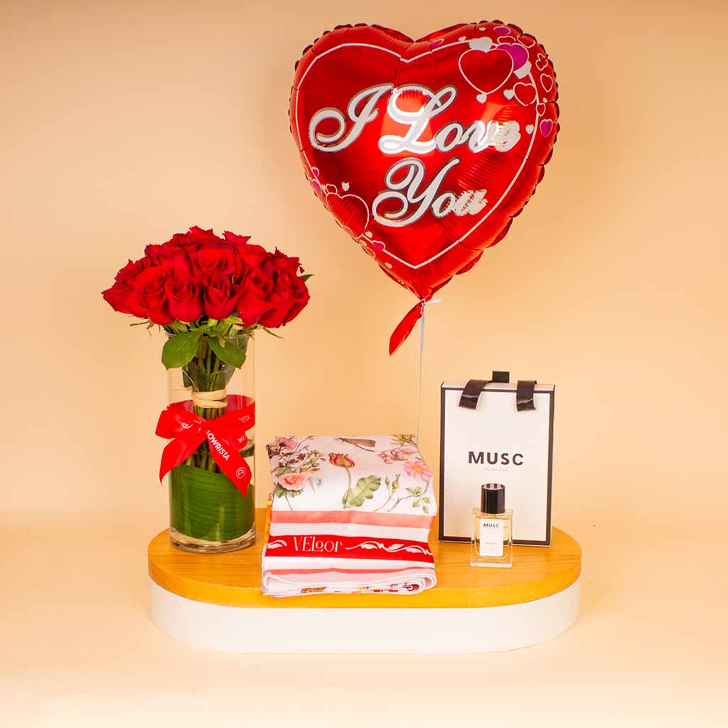 Flowrista Online Flowers Shop فيلور وشاح روج وميس مسك مع ٢٠ وردة حمراء