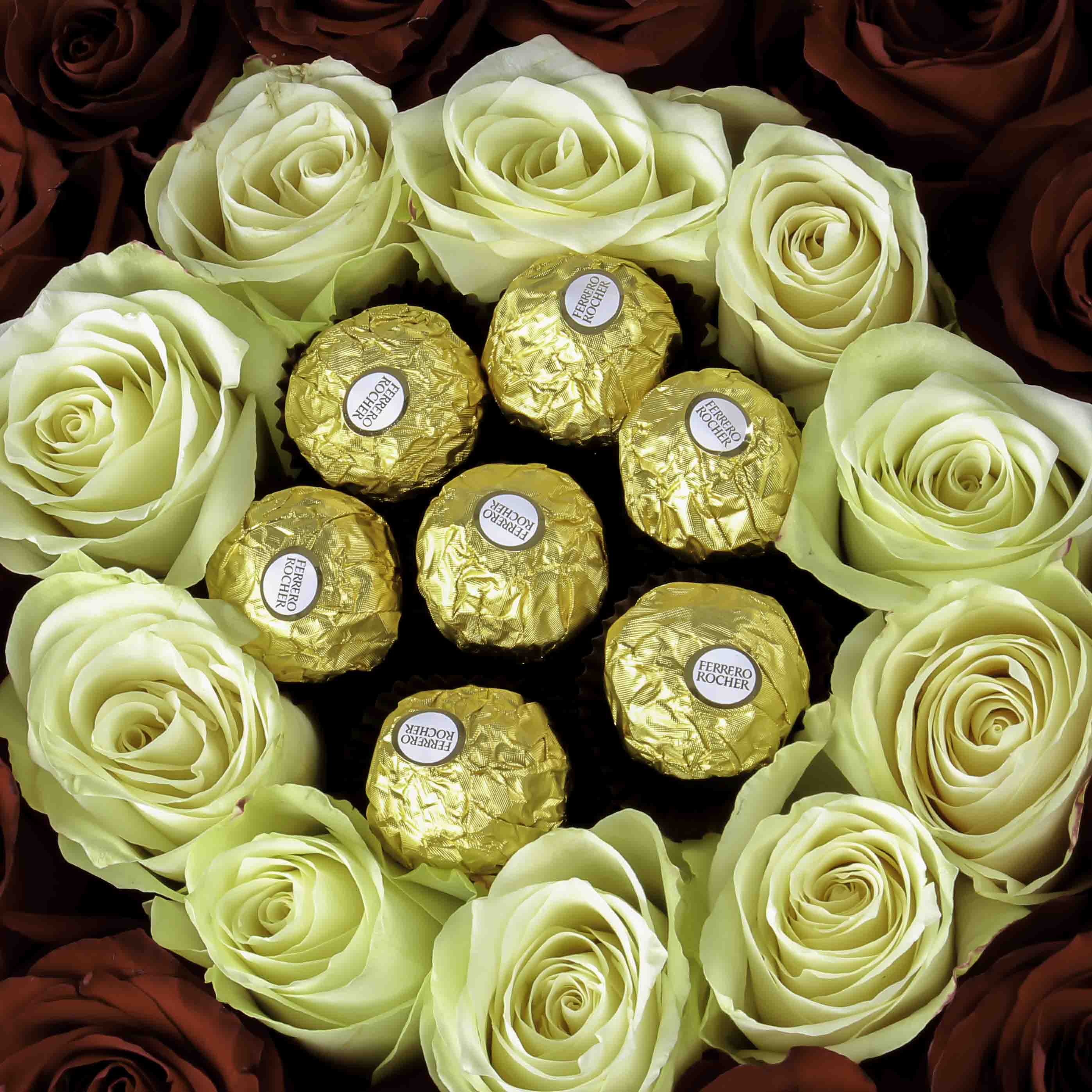Roses Cylinder and Chocolate