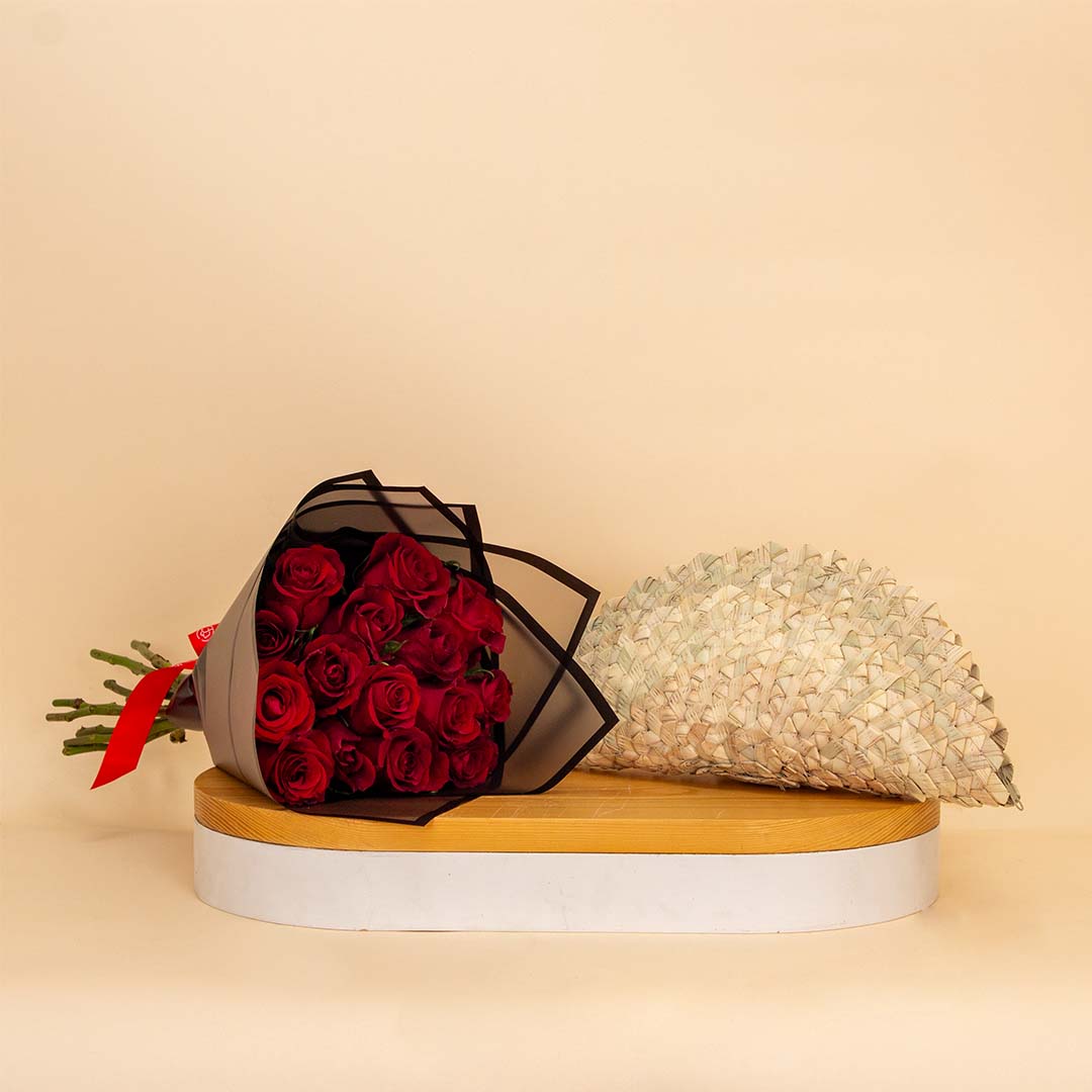Flowrista Online Flowers Shop Khoos Wavy Half Moon Clutch & 15 Red Roses
